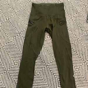 Size 4 lululemon leggings